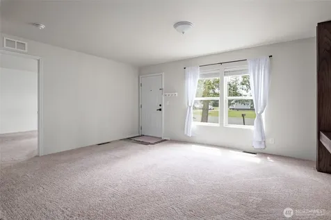 1108 Paul Avenue Oak Harbor WA 98277