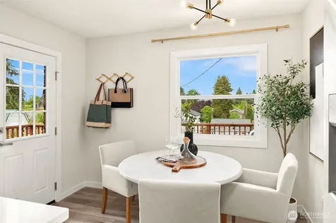 8121 16th Avenue SW Seattle WA 98106