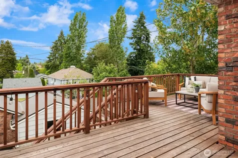 8121 16th Avenue SW Seattle WA 98106