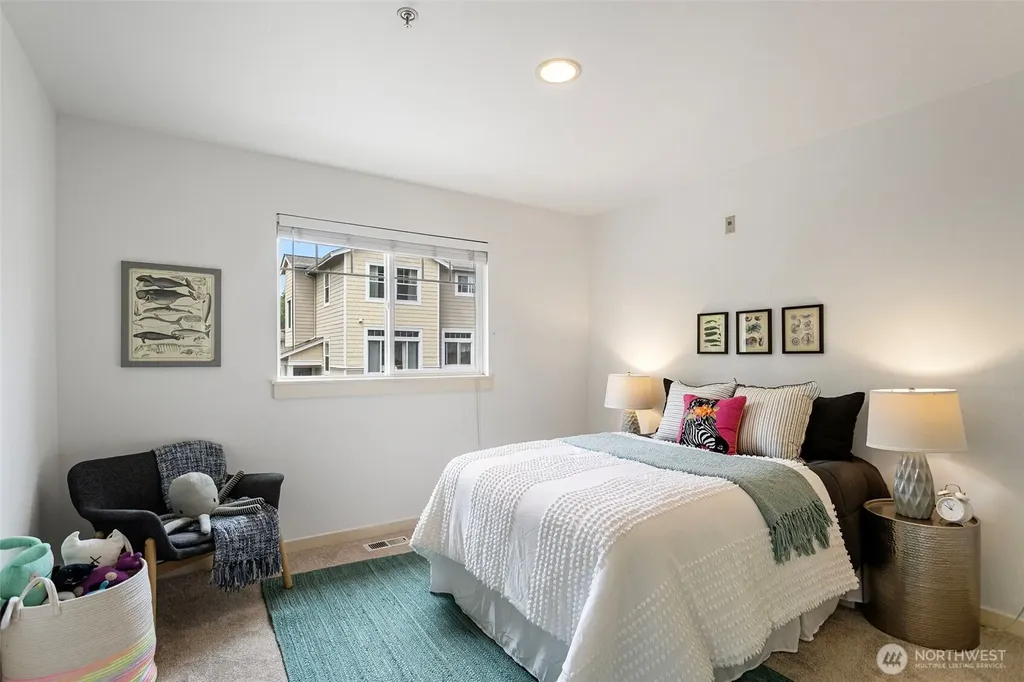 8350 NE 140th Street Kirkland WA 98034