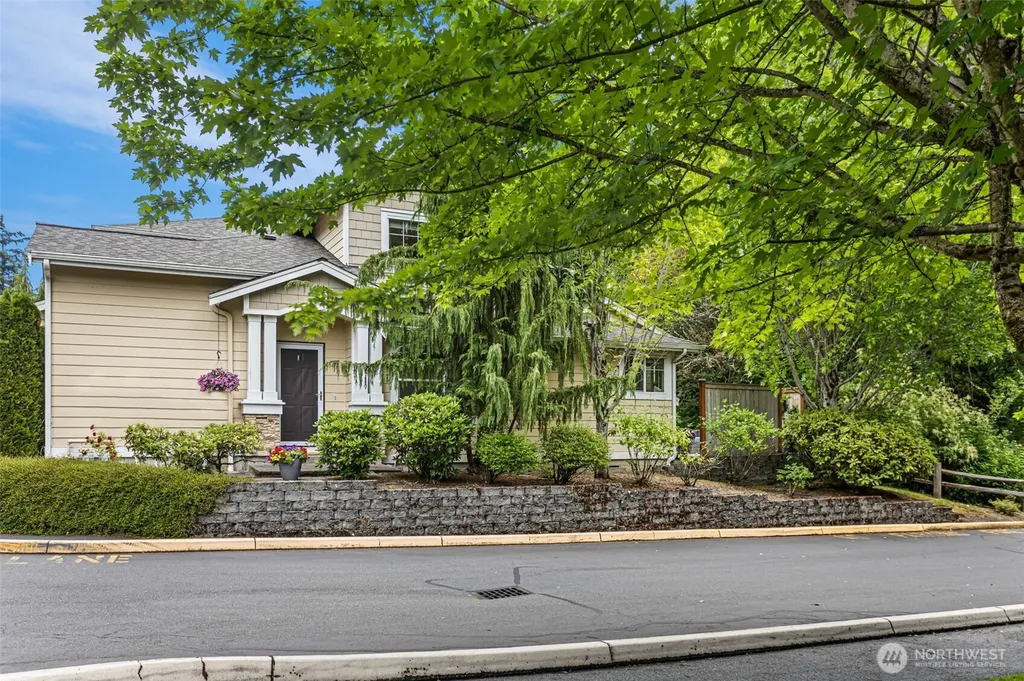 8350 NE 140th Street Kirkland WA 98034