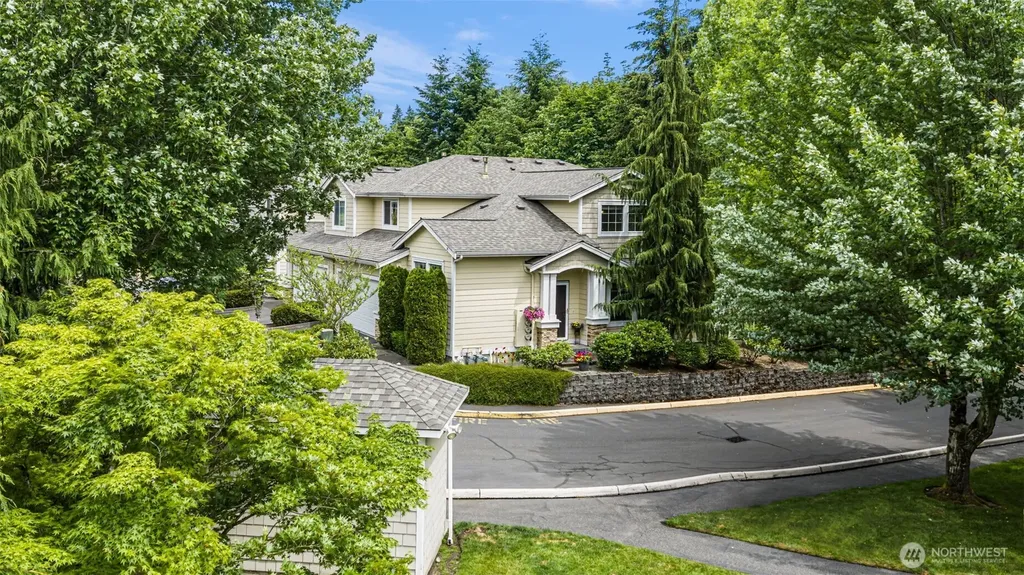 8350 NE 140th Street Kirkland WA 98034