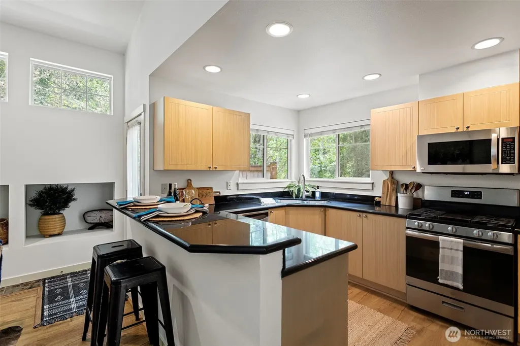 8350 NE 140th Street Kirkland WA 98034