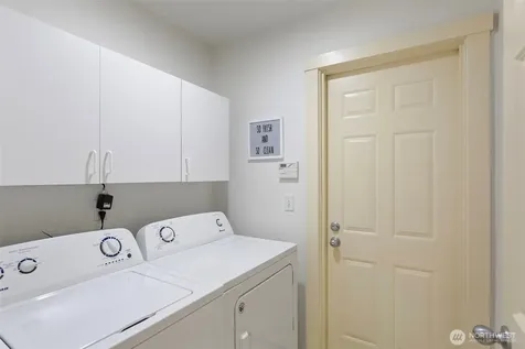 8350 NE 140th Street Kirkland WA 98034