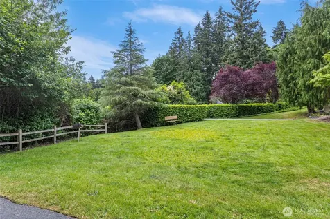 8350 NE 140th Street Kirkland WA 98034