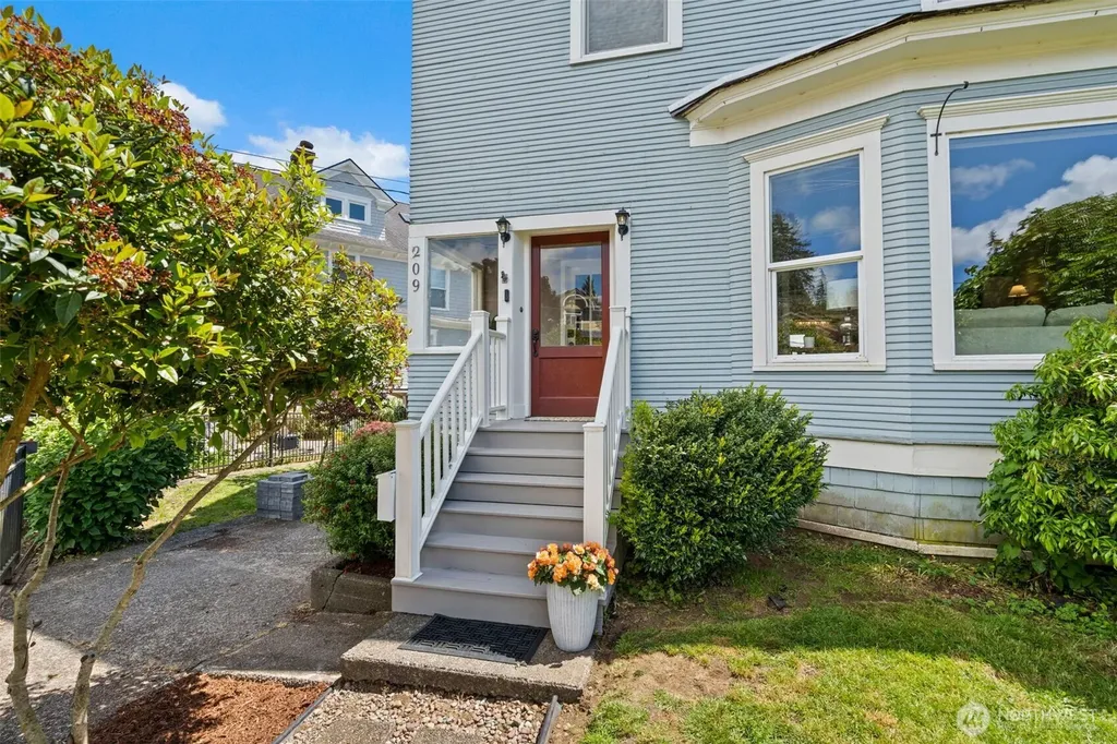 209 E 8th Street Aberdeen WA 98520