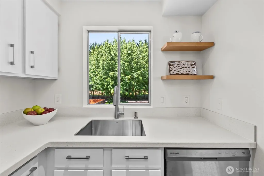 22938 SE 280th Place Maple Valley WA 98038