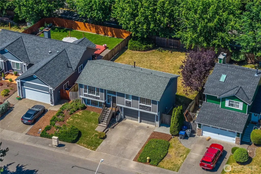 22938 SE 280th Place Maple Valley WA 98038