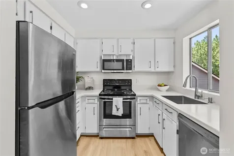 22938 SE 280th Place Maple Valley WA 98038