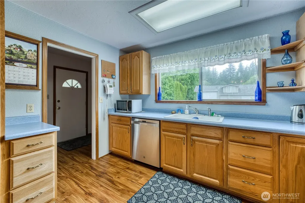 32 W Star Point Way Elma WA 98541