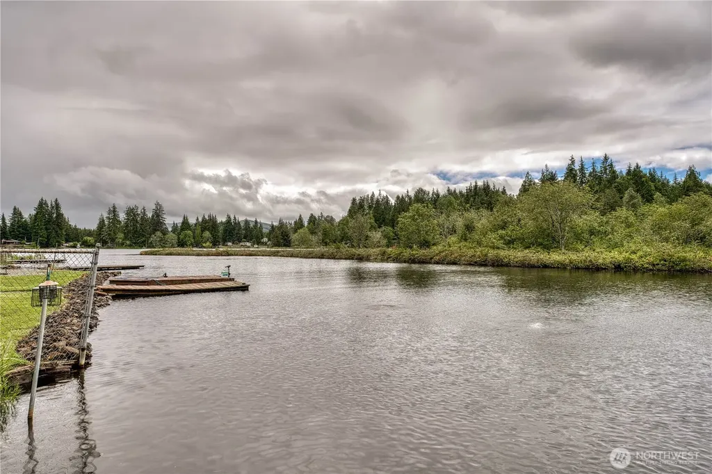 32 W Star Point Way Elma WA 98541