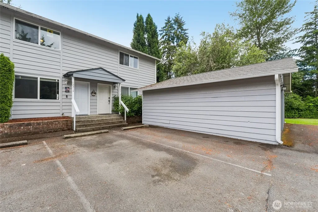 12314 121st Street E Puyallup WA 98374