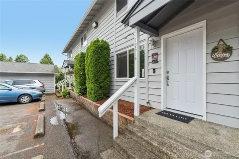12314 121st Street E Puyallup WA 98374