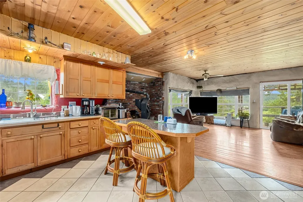 637 Hwy 20 E Colville WA 99114