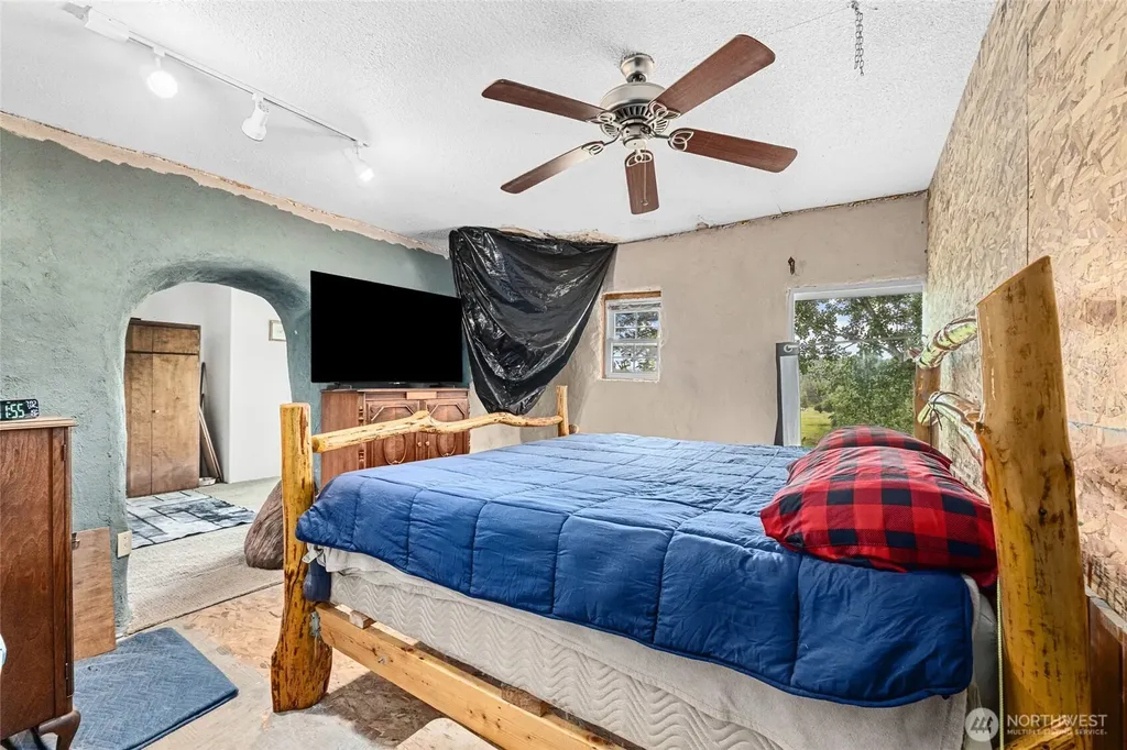 637 Hwy 20 E Colville WA 99114