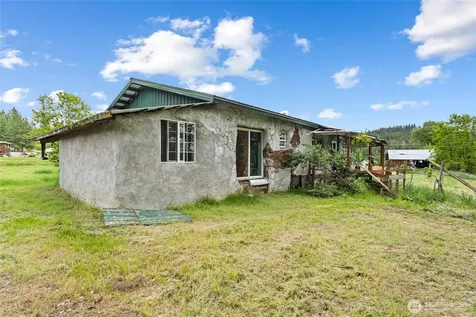 637 Hwy 20 E Colville WA 99114