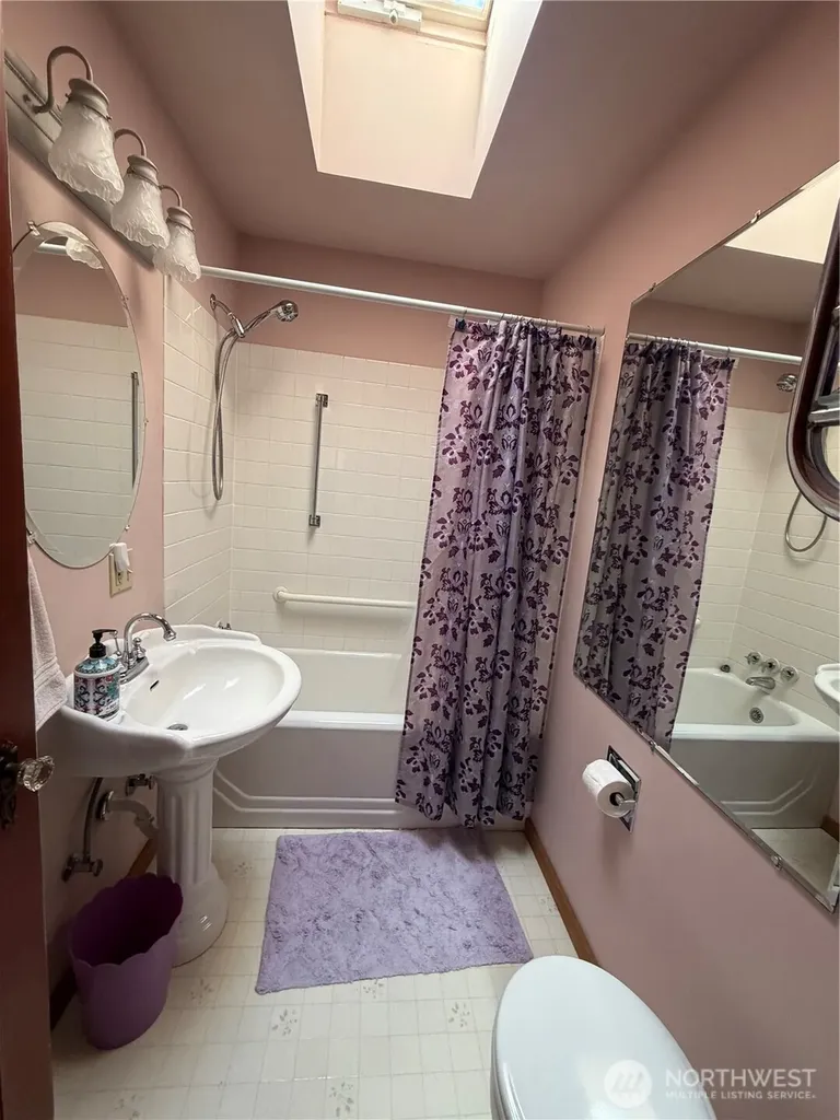 11223 Rhody Drive Port Hadlock WA 98339