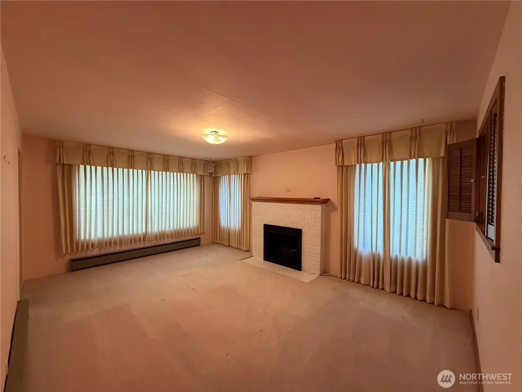 11223 Rhody Drive Port Hadlock WA 98339