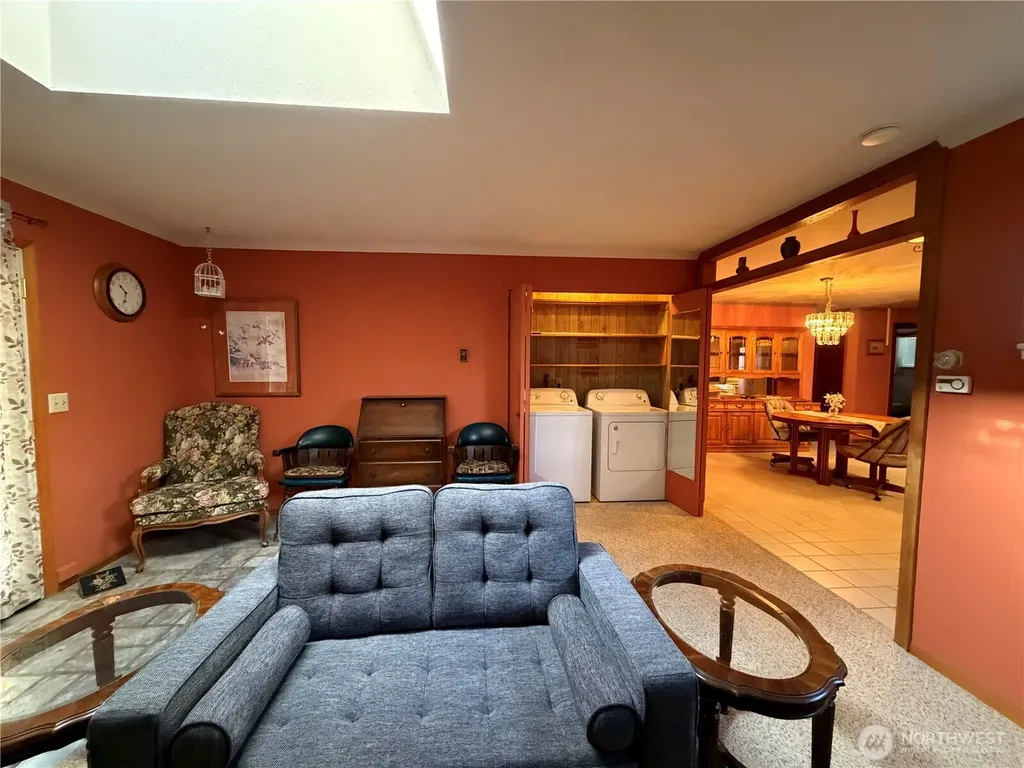 11223 Rhody Drive Port Hadlock WA 98339
