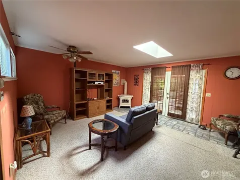 11223 Rhody Drive Port Hadlock WA 98339