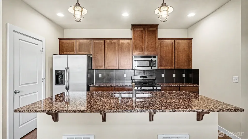 16533 2nd Park SE Bothell WA 98012