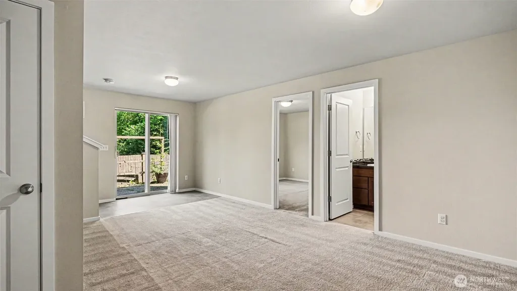 16533 2nd Park SE Bothell WA 98012