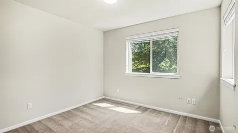 16533 2nd Park SE Bothell WA 98012