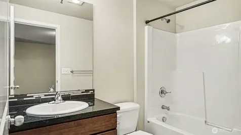 16533 2nd Park SE Bothell WA 98012