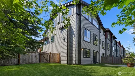 16533 2nd Park SE Bothell WA 98012