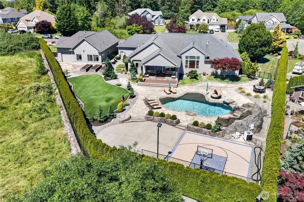 3006 220th Avenue E Lake Tapps WA 98391