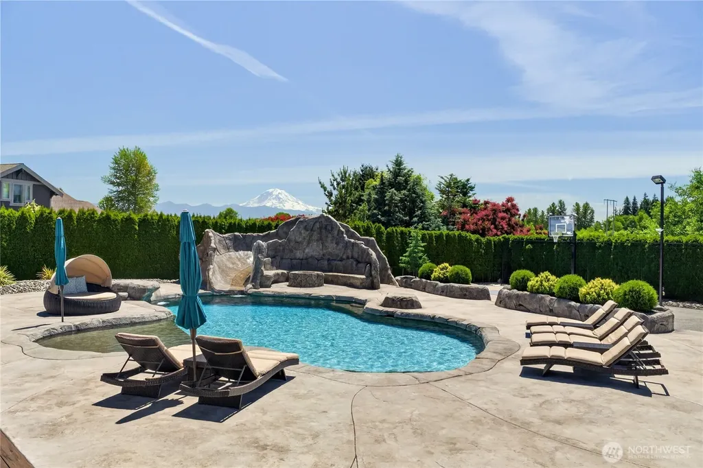 3006 220th Avenue E Lake Tapps WA 98391