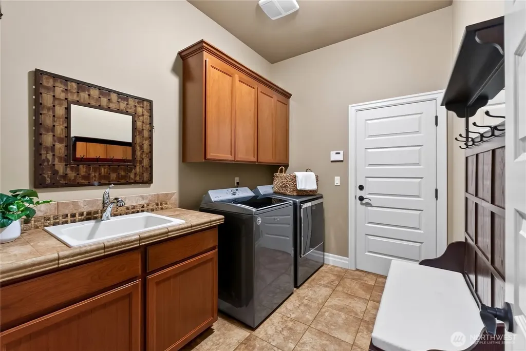 3006 220th Avenue E Lake Tapps WA 98391