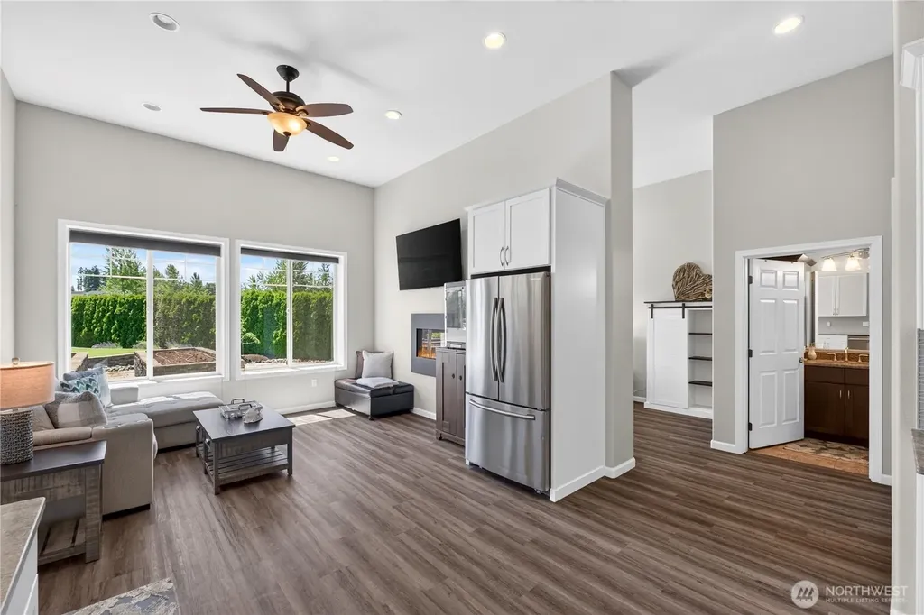3006 220th Avenue E Lake Tapps WA 98391