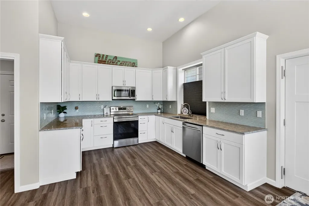3006 220th Avenue E Lake Tapps WA 98391
