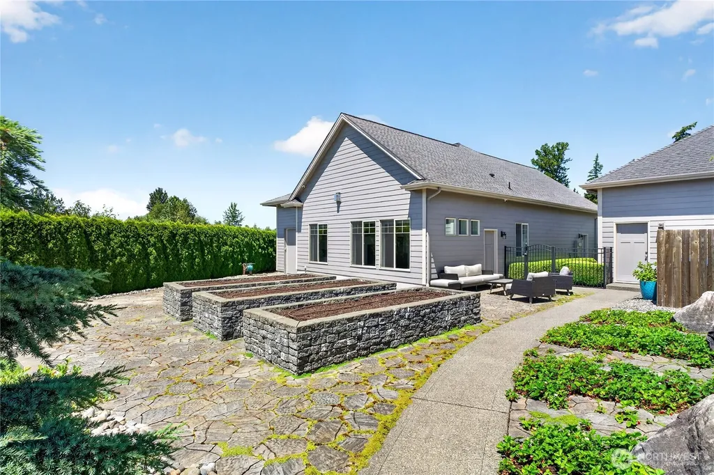 3006 220th Avenue E Lake Tapps WA 98391