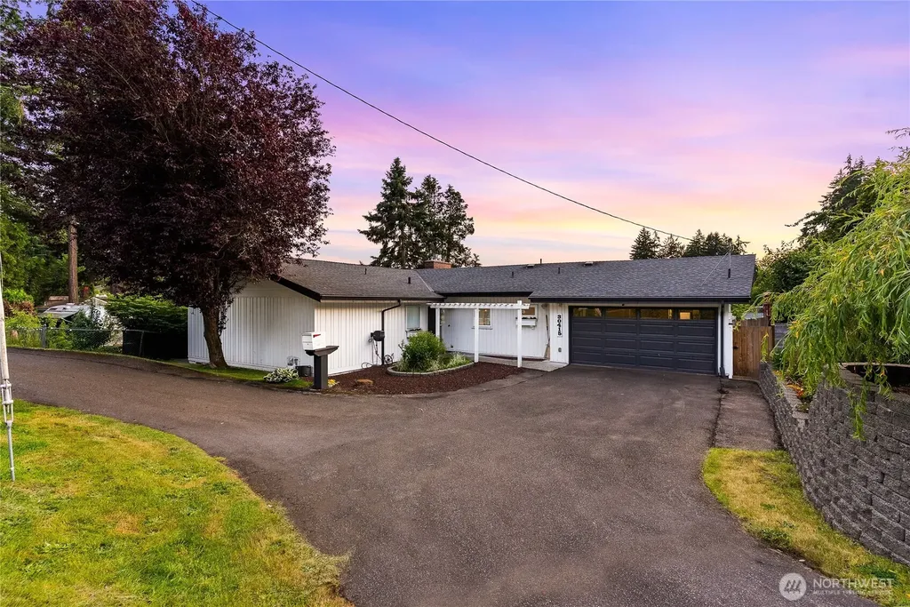 30415 28th Avenue S Federal Way WA 98003