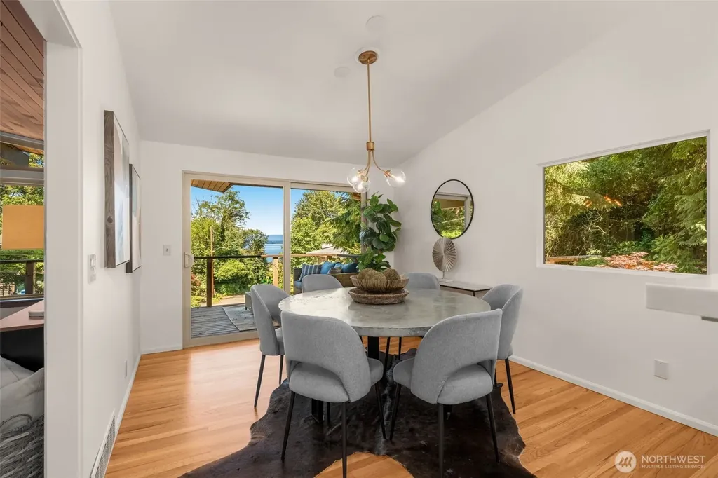 4000 SW Myrtle Street Seattle WA 98136