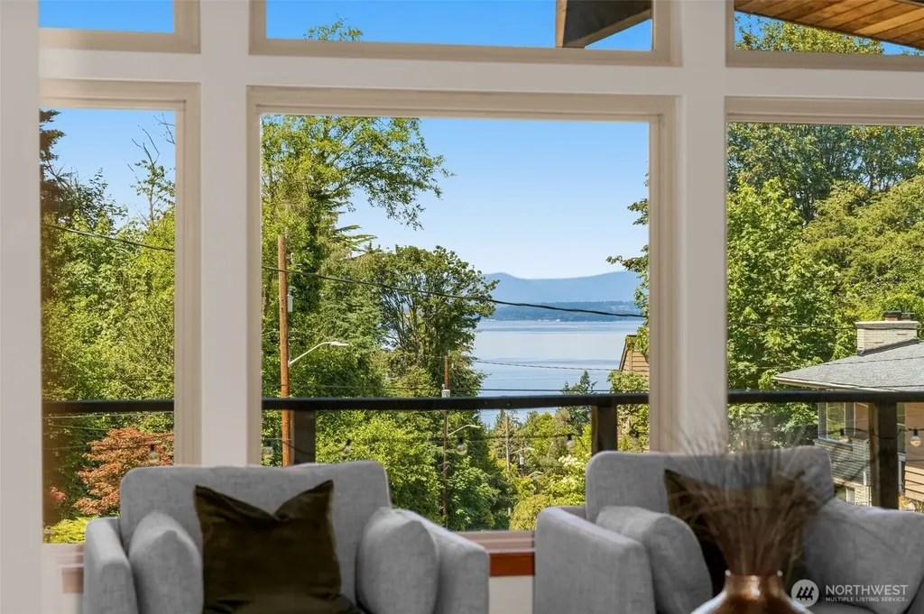 4000 SW Myrtle Street Seattle WA 98136