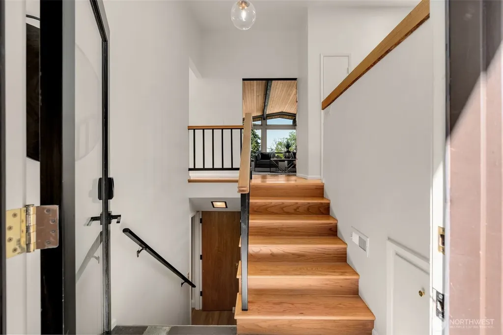 4000 SW Myrtle Street Seattle WA 98136