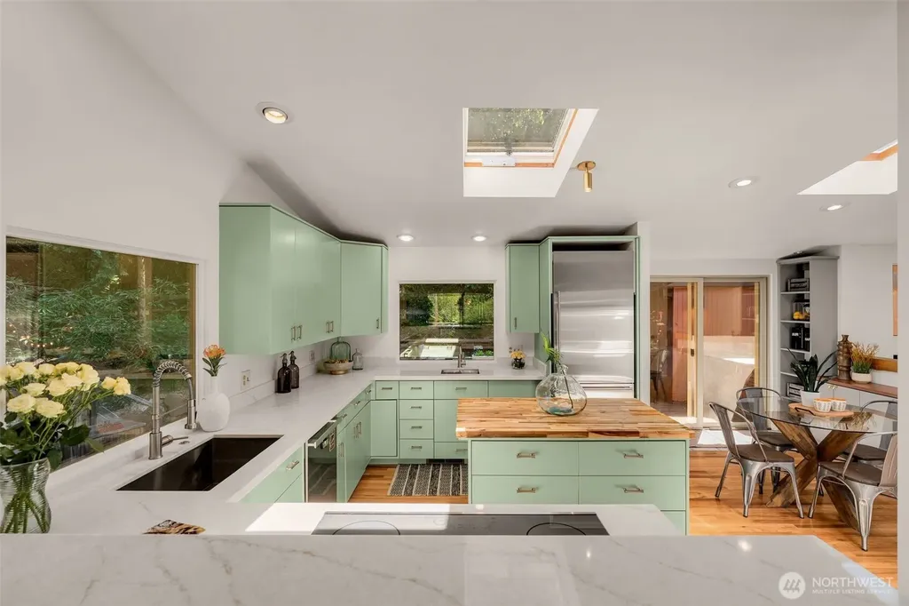 4000 SW Myrtle Street Seattle WA 98136
