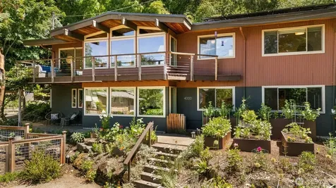 4000 SW Myrtle Street Seattle WA 98136