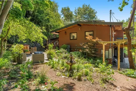 4000 SW Myrtle Street Seattle WA 98136