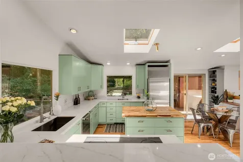 4000 SW Myrtle Street Seattle WA 98136