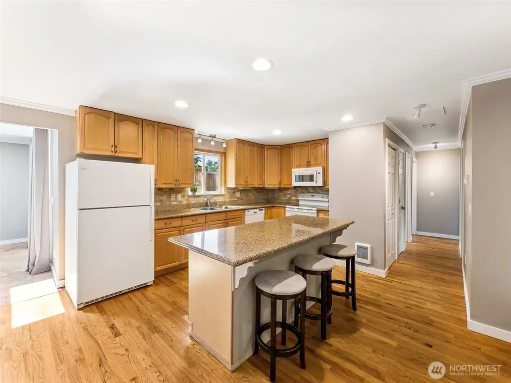 12117 179th Avenue SE Renton WA 98059