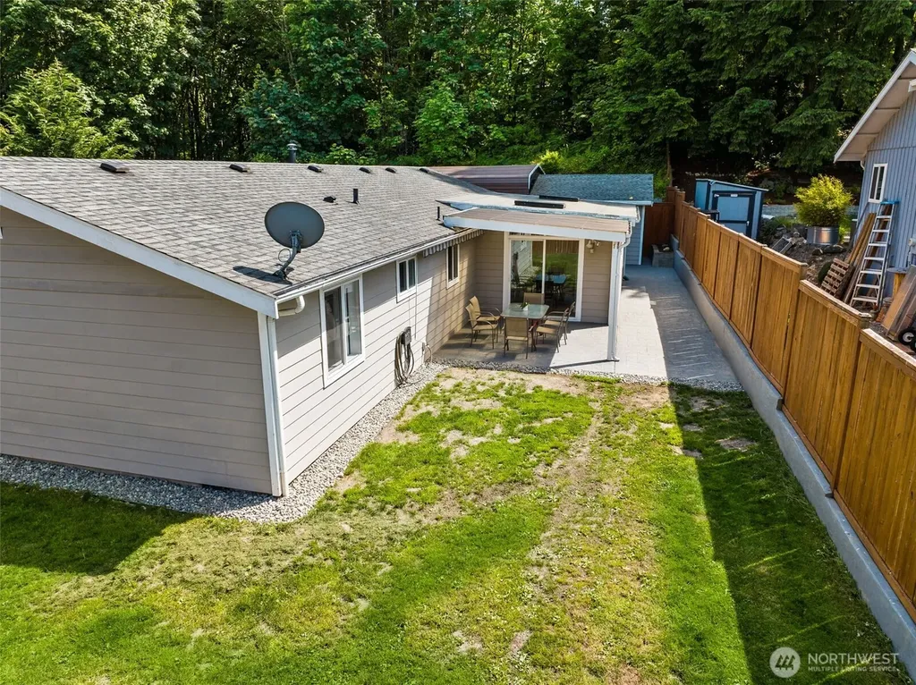 12117 179th Avenue SE Renton WA 98059