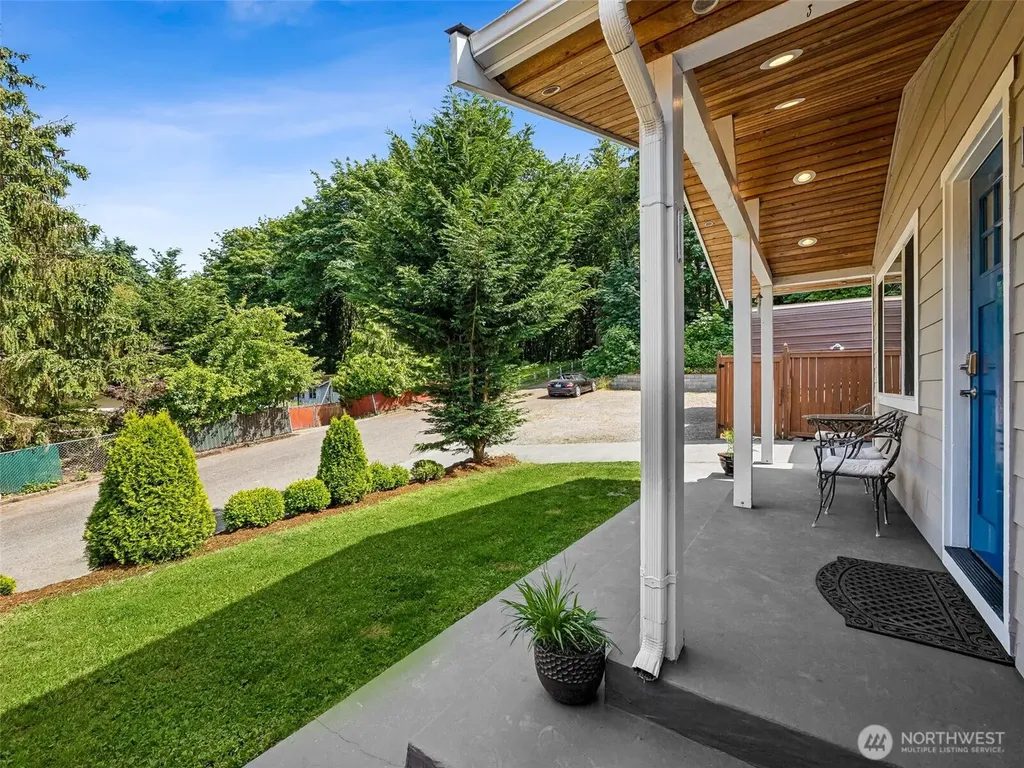 12117 179th Avenue SE Renton WA 98059