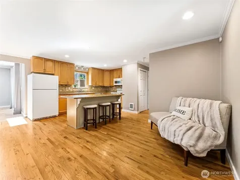 12117 179th Avenue SE Renton WA 98059