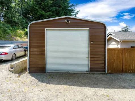 12117 179th Avenue SE Renton WA 98059