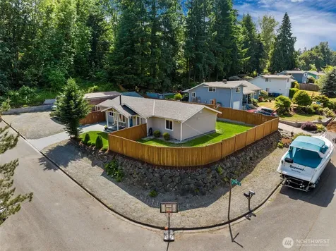 12117 179th Avenue SE Renton WA 98059
