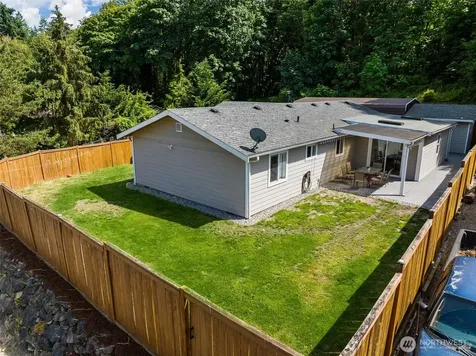 12117 179th Avenue SE Renton WA 98059